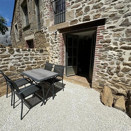 Impasse Des Mysteres - La Maison Des Sorciers Lehon/Dinan Dış mekan fotoğraf